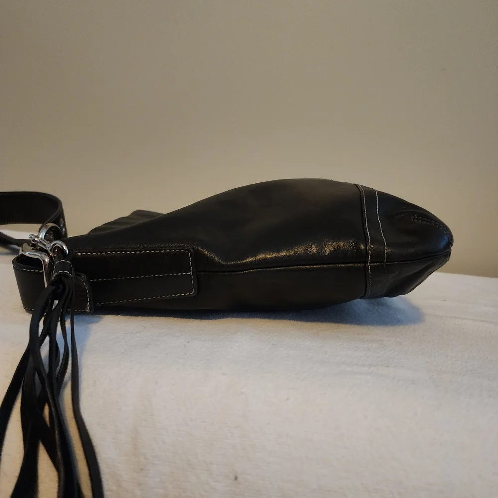 All leather coach crossbody - Picture 7 of 10